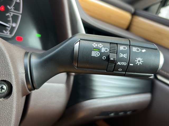 レクサス ＥＳ 300h バージョンL 静岡県 2019(令1)年 2.9万km アイスエクリュマイカメタリック 純正ナビ/・AM/FM/・サウンドライブラリ/・CD/DVD/・SD/・USB/・Bluetooth/・Miracast/・AUX/・フルセグTV/主要装備/・ＥＴＣ２．０/・全方位カメラ/・サンルーフ/・ヘッドアップディスプレイ/・ブラインドスポットモニター/・三眼ＬＥＤヘッドライト/・デジタルインナーミラー/・プリクラッシュセーフティ/・本革シート/・シートヒーター＆ベンチレーション/・ステアリングヒーター/・追従クルコン/・パドルシフト/・オートハイビーム/・ドライブレコーダー/・電動チルト＆テレスコピックステアリング/・サイドカーテンエアバッグ