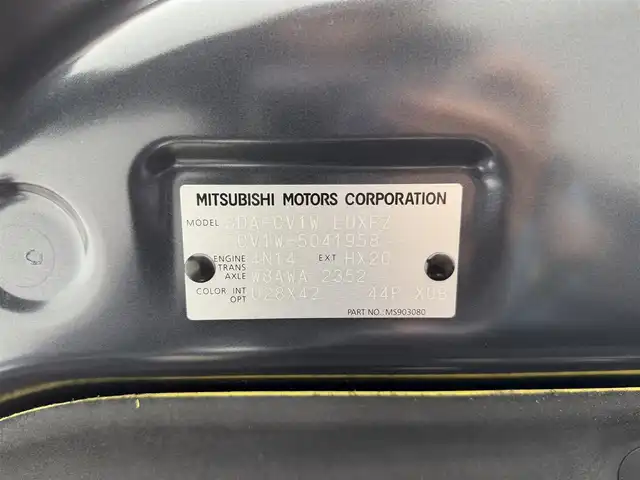 三菱 デリカＤ：５ シャモニー 大阪府 2025(令7)年 0.1千km グラファイトグレーメタリック/ブラックマイカ 登録済未使用車 ALPINE11incナビTV 360カメラ ハーフレザー パワーシート ステアリングヒーター 電動リアゲート レーダークルコン 衝突軽減ブレーキ レーンアシスト ブラインドSM 両側パワースライドドア