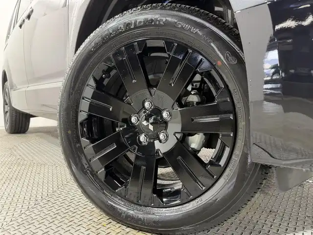 三菱 デリカＤ：５ シャモニー 大阪府 2025(令7)年 0.1千km グラファイトグレーメタリック/ブラックマイカ 登録済未使用車 ALPINE11incナビTV 360カメラ ハーフレザー パワーシート ステアリングヒーター 電動リアゲート レーダークルコン 衝突軽減ブレーキ レーンアシスト ブラインドSM 両側パワースライドドア