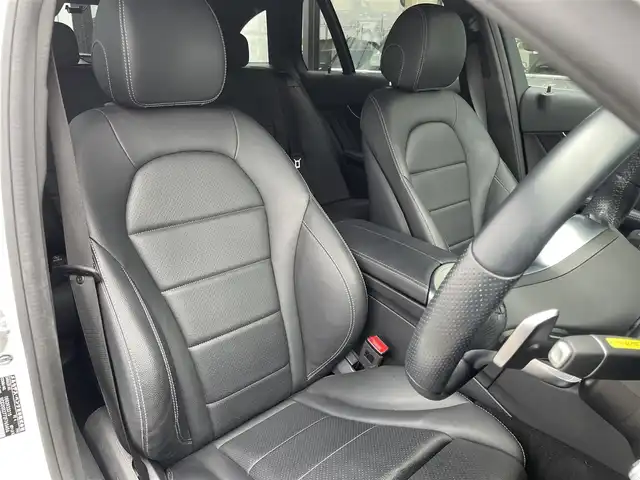 メルセデス・ベンツ Ｃ２００ ステーションワゴン アバンギャルドAMGライン 千葉県 2019(平31)年 4.1万km ダイヤモンドホワイト ARTICOレザー/パワーシート/シートヒーター/純正HDDナビ/バックカメラ/地デジ/パワーバックドア/純正18インチAW/エアボディコントロール/マルチビームLEDライト