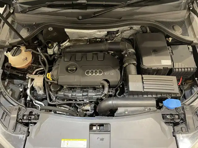 アウディ Ｑ３ 2．0 TFSI クワトロ 新潟県 2014(平26)年 9.7万km ファントムブラックパールエフェクト ワンオーナー/４WD/ドライブレコーダー/ETC/アイドリングストップ/横滑り防止装置