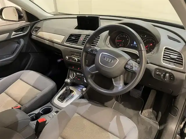 アウディ Ｑ３ 2．0 TFSI クワトロ 新潟県 2014(平26)年 9.7万km ファントムブラックパールエフェクト ワンオーナー/４WD/ドライブレコーダー/ETC/アイドリングストップ/横滑り防止装置