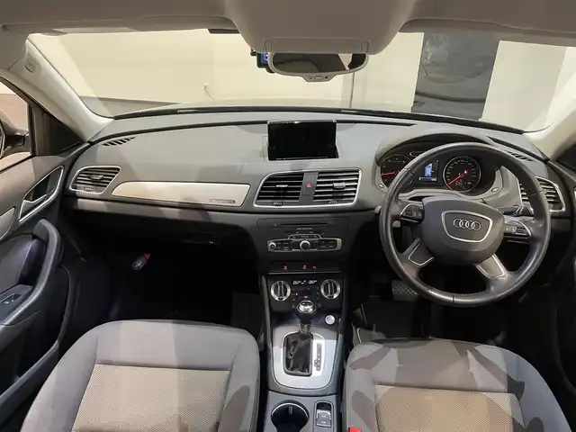 アウディ Ｑ３ 2．0 TFSI クワトロ 新潟県 2014(平26)年 9.7万km ファントムブラックパールエフェクト ワンオーナー/４WD/ドライブレコーダー/ETC/アイドリングストップ/横滑り防止装置
