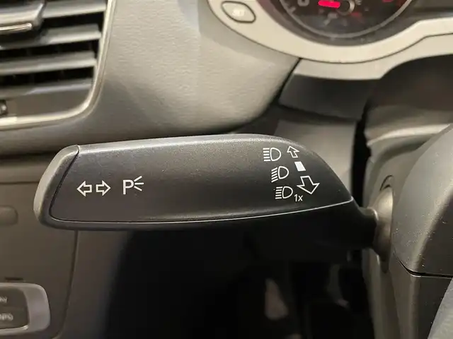 アウディ Ｑ３ 2．0 TFSI クワトロ 新潟県 2014(平26)年 9.7万km ファントムブラックパールエフェクト ワンオーナー/４WD/ドライブレコーダー/ETC/アイドリングストップ/横滑り防止装置