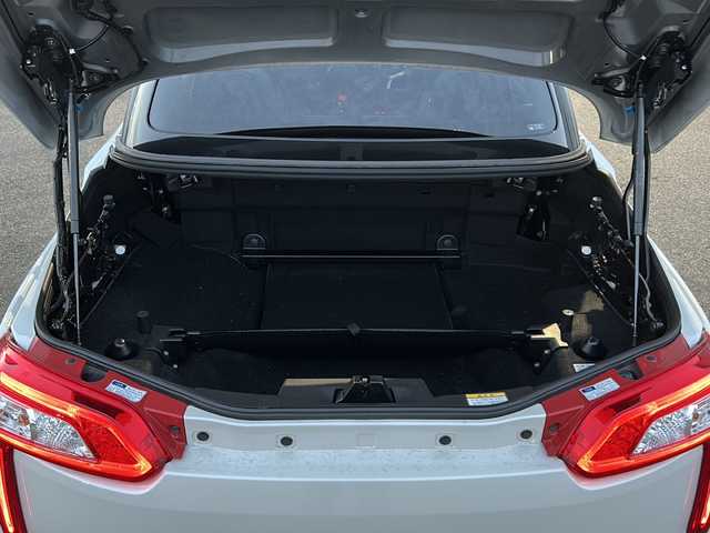 ダイハツ コペン ローブ 愛媛県 2023(令5)年 2.2万km パールホワイトⅢ 社外ナビ/・Bluetooth/・CD/DVD/ワンセグ/バックカメラ/ETC/前席シートヒーター/ドライブレコーダー前のみ/純正フロアマット/純正16インチAW/純正フロアマット/オートライト/オートLEDヘッドライト/フォグランプ/横滑り防止装置/アイドリングストップ/プッシュスタート