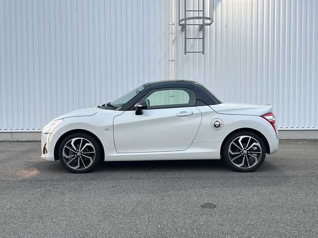 ダイハツ コペン ローブ 愛媛県 2023(令5)年 2.2万km パールホワイトⅢ 社外ナビ/・Bluetooth/・CD/DVD/ワンセグ/バックカメラ/ETC/前席シートヒーター/ドライブレコーダー前のみ/純正フロアマット/純正16インチAW/純正フロアマット/オートライト/オートLEDヘッドライト/フォグランプ/横滑り防止装置/アイドリングストップ/プッシュスタート