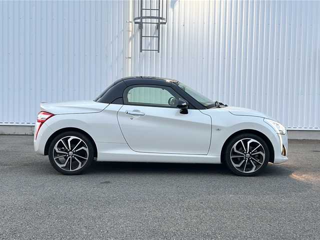 ダイハツ コペン ローブ 愛媛県 2023(令5)年 2.2万km パールホワイトⅢ 社外ナビ/・Bluetooth/・CD/DVD/ワンセグ/バックカメラ/ETC/前席シートヒーター/ドライブレコーダー前のみ/純正フロアマット/純正16インチAW/純正フロアマット/オートライト/オートLEDヘッドライト/フォグランプ/横滑り防止装置/アイドリングストップ/プッシュスタート