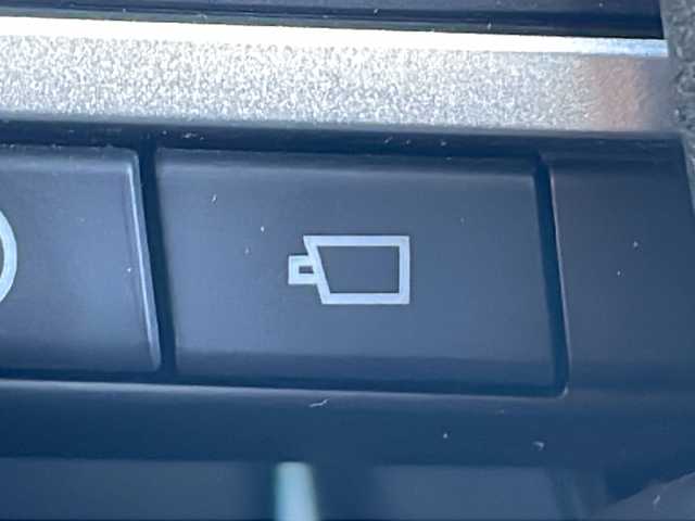 トヨタ ライズ Z 岐阜県 2021(令3)年 5.1万km シャイニングホワイトパール 禁煙車/モデリスタエアロ/純正ディスプレイオーディオ/アップルカープレイ/アンドロイドオート/AM/FM/USB/フルセグTV/クルーズコントロール/４WD/シートヒーター/前後コーナーセンサー/衝突軽減ブレーキ/アラウンドビュー/純正ドライブレコーダー/ビルトインETC2.0/アイドリングストップ/ハンドルスイッチ/カーテンエアバッグ/オートエアコン/エンジンスターター/プッシュスタート/スマートキー/スペアキー