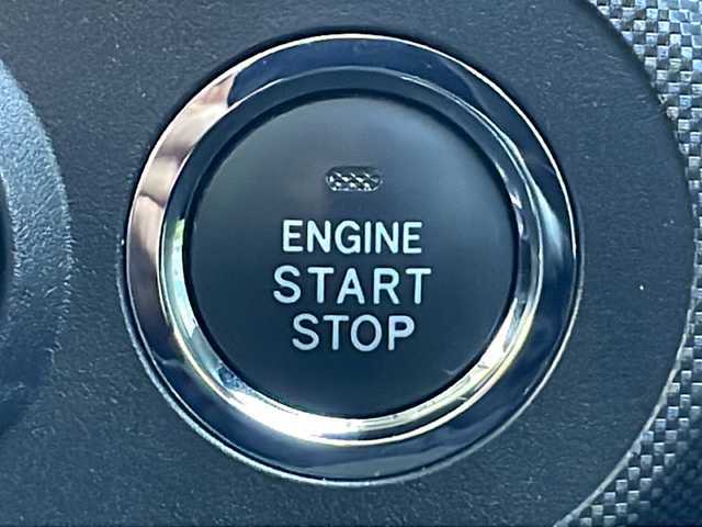 トヨタ ライズ Z 岐阜県 2021(令3)年 5.1万km シャイニングホワイトパール 禁煙車/モデリスタエアロ/純正ディスプレイオーディオ/アップルカープレイ/アンドロイドオート/AM/FM/USB/フルセグTV/クルーズコントロール/４WD/シートヒーター/前後コーナーセンサー/衝突軽減ブレーキ/アラウンドビュー/純正ドライブレコーダー/ビルトインETC2.0/アイドリングストップ/ハンドルスイッチ/カーテンエアバッグ/オートエアコン/エンジンスターター/プッシュスタート/スマートキー/スペアキー