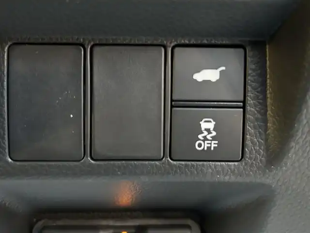 ホンダ ステップワゴン スパーダ eHEV プレミアムライン 福岡県 2022(令4)年 2.9万km プラチナホワイトパール 純正11.4型SDナビ(フルセグTV/CD/DVD/BT)アラウンドビューホンダセンシングフリップダウンモニターコーナーセンサー両側パワスラクルコンドラレコETCシートヒーターUSB純正フロアマット純正LED純正アルミホイールプッシュスタートスマートキー