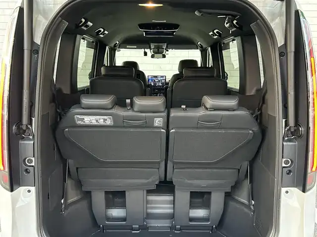 ホンダ ステップワゴン スパーダ eHEV プレミアムライン 福岡県 2022(令4)年 2.9万km プラチナホワイトパール 純正11.4型SDナビ(フルセグTV/CD/DVD/BT)アラウンドビューホンダセンシングフリップダウンモニターコーナーセンサー両側パワスラクルコンドラレコETCシートヒーターUSB純正フロアマット純正LED純正アルミホイールプッシュスタートスマートキー