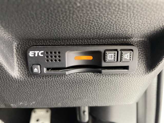 ホンダ フリード ハイブリット G ホンダセンシング 愛知県 2017(平29)年 6万km ホワイトオーキッドパール 社外ナビ/・Bluetooth/・CD/DVD/・フルセグテレビ/バックカメラ/レーダークルーズコントロール/衝突軽減ブレーキ/レーンキープアシスト/ハーフレザーシート/ルーフキャリア/RAZOシフトノブ/両側パワースライドドア/ビルトインETC