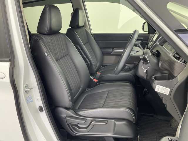 ホンダ フリード ハイブリット G ホンダセンシング 愛知県 2017(平29)年 6万km ホワイトオーキッドパール 社外ナビ/・Bluetooth/・CD/DVD/・フルセグテレビ/バックカメラ/レーダークルーズコントロール/衝突軽減ブレーキ/レーンキープアシスト/ハーフレザーシート/ルーフキャリア/RAZOシフトノブ/両側パワースライドドア/ビルトインETC