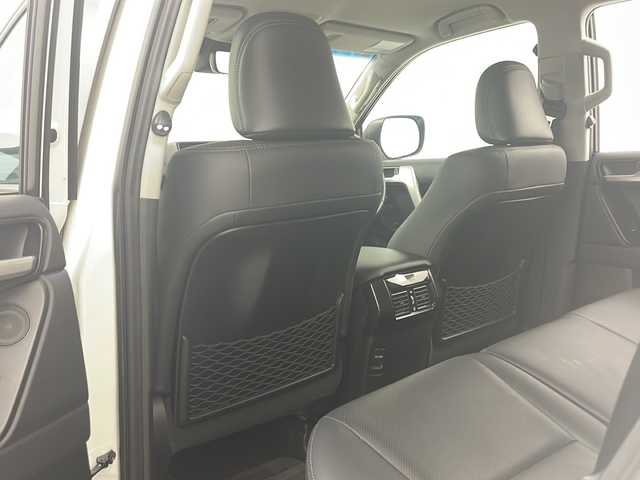 トヨタ ランドクルーザー プラド TX Lパッケージ ブラックED 道央・札幌 2021(令3)年 1.5万km ホワイトパールクリスタルシャイン ・4WD/・寒冷地仕様/・ルーフレール/・リアスポイラー/・サイドステップ/・純正ディスプレイオーディオ/（TV/BT/AppleCarPlay/AndroidAuto）/・全方位カメラ/・バックカメラ/・アダプティブクルーズコントロール/・革シート/・前席パワーシート＆シートヒーター＆ベンチレーション/・ドアミラーヒーター/・フロントワイパーデアイザー/・ビルトインETC2.0/・オートライト/・オートマチックハイビーム/・TSS/・横滑り防止装置/・LDA