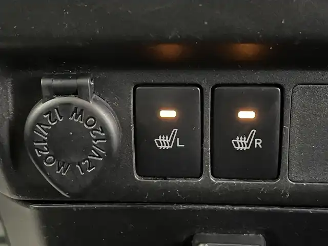 トヨタ ルーミー カスタムG 福島県 2021(令3)年 3.8万km レーザーブルークリスタルシャイン トヨタセーフティセンス/・スマートアシスト/・衝突警報/・衝突回避支援ブレーキ/・ブレーキ制御/・前後誤発進抑制機能/・車線逸脱防止機能/・ふらつき警報/・先行車発進お知らせ機能/・衝突被害軽減システム/・盗難防止装置/・コーナーセンサー/純正9インチディスプレイオーディオ/・フルセグ/TV/USB/iPod/Android Auto/Apple CarPlay/FM/AM/両側パワースライドドア/レーダークルーズコントロール/LEDオートライト/・フォグランプ/シートヒーター/純正アルミホイール付きサマータイヤ/アイドリングストップ/電子パーキング/・オートブレーキホールド/電動格納ミラー/・ウィンカーミラー/前後ドラレコ/ETC/純正フロアマット/革ステアリング/・ステアリングスイッチ/プッシュスタート/・スマートキー/・スペアキー