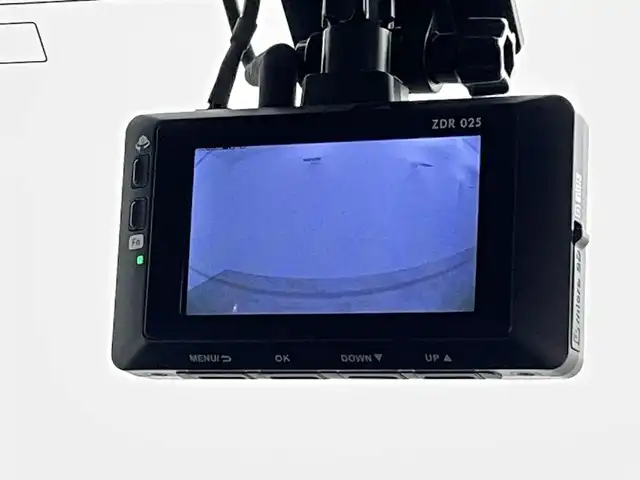 トヨタ ルーミー カスタムG 福島県 2021(令3)年 3.8万km レーザーブルークリスタルシャイン トヨタセーフティセンス/・スマートアシスト/・衝突警報/・衝突回避支援ブレーキ/・ブレーキ制御/・前後誤発進抑制機能/・車線逸脱防止機能/・ふらつき警報/・先行車発進お知らせ機能/・衝突被害軽減システム/・盗難防止装置/・コーナーセンサー/純正9インチディスプレイオーディオ/・フルセグ/TV/USB/iPod/Android Auto/Apple CarPlay/FM/AM/両側パワースライドドア/レーダークルーズコントロール/LEDオートライト/・フォグランプ/シートヒーター/純正アルミホイール付きサマータイヤ/アイドリングストップ/電子パーキング/・オートブレーキホールド/電動格納ミラー/・ウィンカーミラー/前後ドラレコ/ETC/純正フロアマット/革ステアリング/・ステアリングスイッチ/プッシュスタート/・スマートキー/・スペアキー