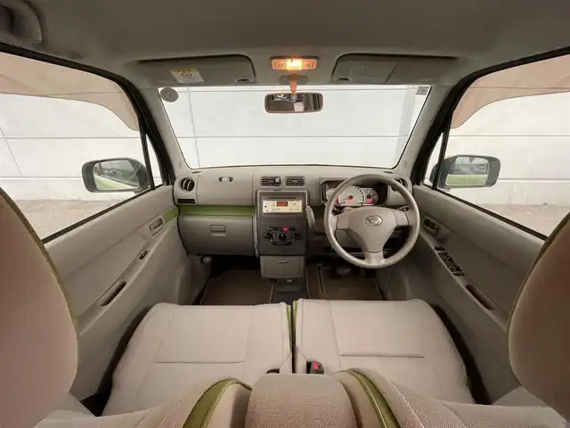 ダイハツ ムーヴ コンテ L 千葉県 2015(平27)年 12.1万km マスカットグリーンメタリック ユーザー買取車両/純正オーディオ/・CD/ラジオ/AUX/キーレスエントリー/社外フロアマット/サイドバイザー/電動格納ミラー/ハロゲンヘッドライト