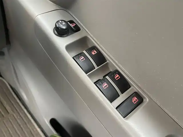 ダイハツ ムーヴ コンテ L 千葉県 2015(平27)年 12.1万km マスカットグリーンメタリック ユーザー買取車両/純正オーディオ/・CD/ラジオ/AUX/キーレスエントリー/社外フロアマット/サイドバイザー/電動格納ミラー/ハロゲンヘッドライト