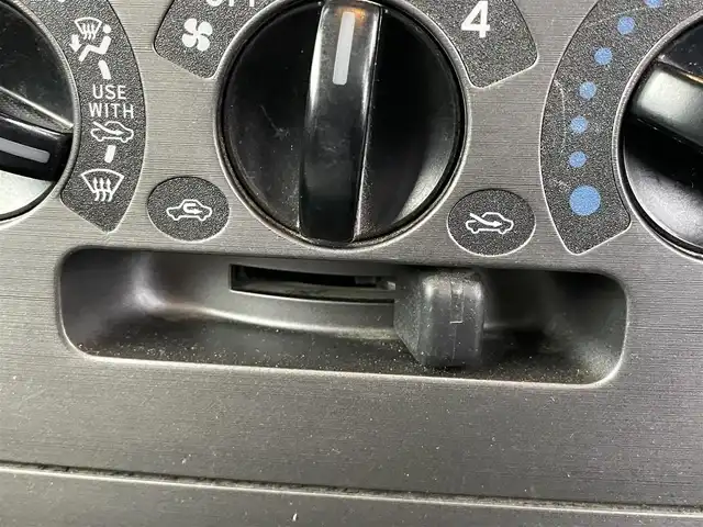 ダイハツ ムーヴ コンテ L 千葉県 2015(平27)年 12.1万km マスカットグリーンメタリック ユーザー買取車両/純正オーディオ/・CD/ラジオ/AUX/キーレスエントリー/社外フロアマット/サイドバイザー/電動格納ミラー/ハロゲンヘッドライト