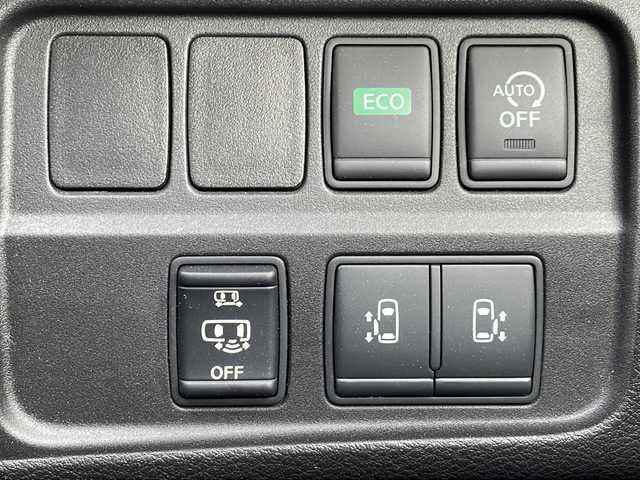 日産 セレナ ハイウェイスター プロパイロットED 長野県 2017(平29)年 4.5万km ブリリアントホワイトパール 社外SDナビ /フルセグ/CD/DVD/Bluetooth接続/ETC/プッシュスタート/ドライブレコーダー /両側スライドドア/ステアリングスイッチ/クルーズコントロール/コーナーセンサー/LEDヘッドライト/オートライト/衝突軽減システム/盗難防止/横滑り防止