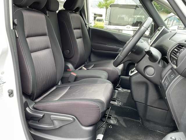 日産 セレナ ハイウェイスター プロパイロットED 熊本県 2017(平29)年 4.5万km ブリリアントホワイトパール 社外SDナビ /フルセグ/CD/DVD/Bluetooth接続/ETC/プッシュスタート/ドライブレコーダー /両側スライドドア/ステアリングスイッチ/クルーズコントロール/コーナーセンサー/LEDヘッドライト/オートライト/衝突軽減システム/盗難防止/横滑り防止