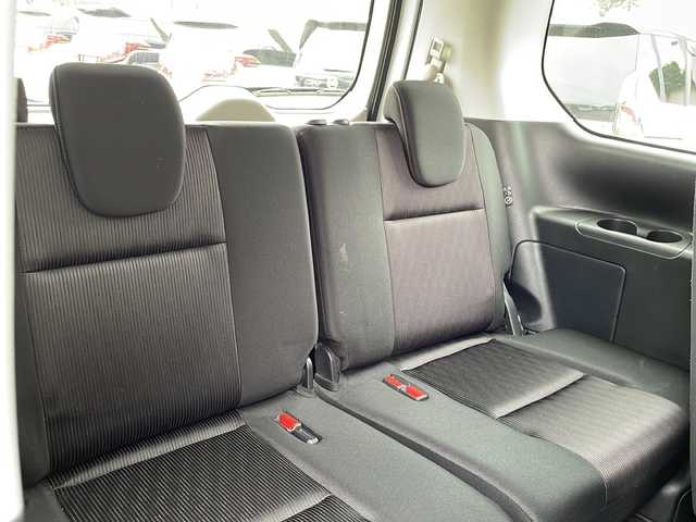 日産 セレナ ハイウェイスター プロパイロットED 熊本県 2017(平29)年 4.5万km ブリリアントホワイトパール 社外SDナビ /フルセグ/CD/DVD/Bluetooth接続/ETC/プッシュスタート/ドライブレコーダー /両側スライドドア/ステアリングスイッチ/クルーズコントロール/コーナーセンサー/LEDヘッドライト/オートライト/衝突軽減システム/盗難防止/横滑り防止