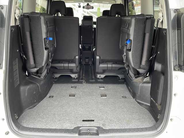 日産 セレナ ハイウェイスター プロパイロットED 熊本県 2017(平29)年 4.5万km ブリリアントホワイトパール 社外SDナビ /フルセグ/CD/DVD/Bluetooth接続/ETC/プッシュスタート/ドライブレコーダー /両側スライドドア/ステアリングスイッチ/クルーズコントロール/コーナーセンサー/LEDヘッドライト/オートライト/衝突軽減システム/盗難防止/横滑り防止