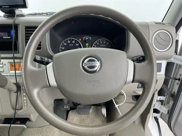 日産 ＮＶ１００クリッパー リオ E 富山県 2015(平27)年 8.3万km スノーパールホワイト ポータブルナビ/ワンセグTV/AM/FM/CD/USB/AUXプレイヤー/純正AW付きサマータイヤ積込（2mm）/片側パワースライドドア/D席シートヒーター/社外13インチAW/リモコンキー/スペアキー有/オートエアコン/社外フロアマット