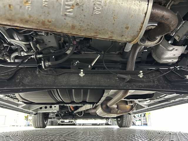 日産 セレナ e－パワー ハイウェイスター V 沖縄県 2020(令2)年 5.6万km ダークメタルグレー/ダイヤモンドブラック 県外仕入/禁煙車/純正ナビ(Bluetooth/フルセグTV/ラジオ/CD/DVD)/両側パワースライドドア/純正フリップダウンモニター/アラウンドビュー/ブラインドスポットモニター/クルーズコントロール/TVキャンセラー/スペアキー/フロアマット/純正ドアバイザー/スペアキー/シートバックテーブル