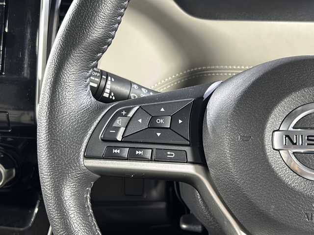 日産 セレナ e－パワー ハイウェイスター V 沖縄県 2020(令2)年 5.6万km ダークメタルグレー/ダイヤモンドブラック 県外仕入/禁煙車/純正ナビ(Bluetooth/フルセグTV/ラジオ/CD/DVD)/両側パワースライドドア/純正フリップダウンモニター/アラウンドビュー/ブラインドスポットモニター/クルーズコントロール/TVキャンセラー/スペアキー/フロアマット/純正ドアバイザー/スペアキー/シートバックテーブル