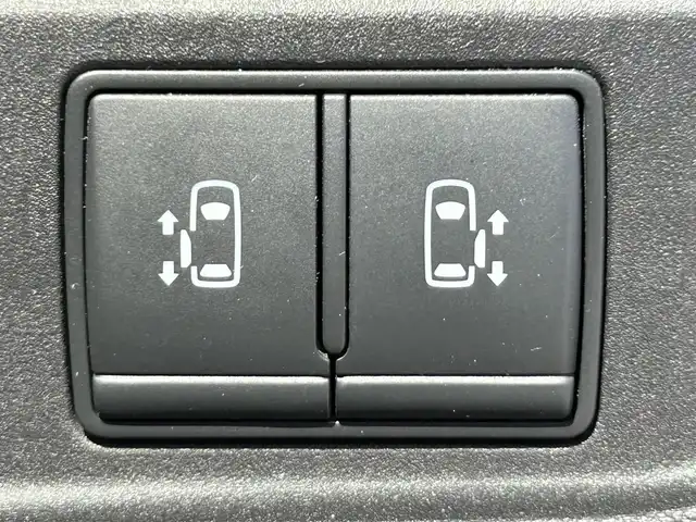 日産 セレナ ハイウェイスター 奈良県 2020(令2)年 3.1万km ブリリアントホワイトパール 純正ナビ　/フルセグＴＶ　/ビルドインＥＴＣ　/Ｂｌｕｅｔｏｏｔｈ　/後席用モニター/両側パワスラ　/ドライブレコーダー　/アラウンドビューモニター　/電動パーキングブレーキ　/オートマチックブレーキホールド　/プロパイロット/純正アルミホイール/コーナーセンサー前後/LEDヘッドライト/オートライト/衝突被害軽減システム