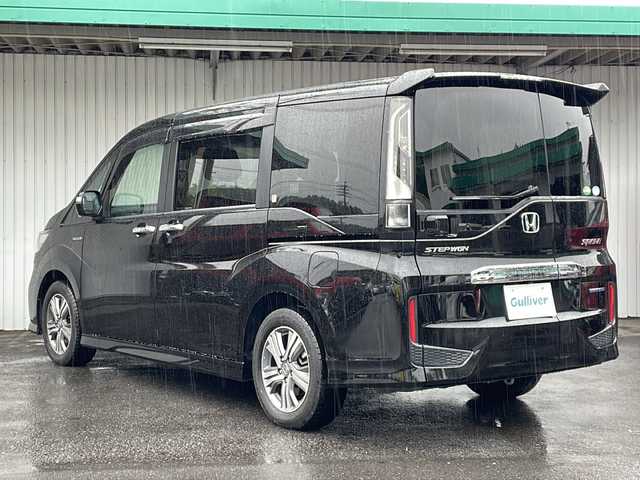 ホンダ ステップワゴン スパーダ ハイブリッド G ホンダセンシング 長野県 2017(平29)年 7万km 黒 ホンダセンシング /純正インターナビフルセグTV/バックカメラ/ETC/両側パワースライドドア/わくわくゲート/オートクルーズコントロール/レーンキープアシスト/LEDライト/スマートキー/純正16インチAW/電動格納ミラー/電動パーキングブレーキ/フロアマット/保証書・取説/スペアキー