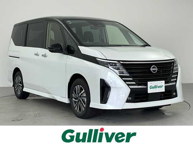 日産 セレナ e－パワー ハイウェイスター V 愛知県 2025(令7)年 0.1千km パールⅡ 2トーンカラー/XKJ プリズムホワイト / スーパーブラック 2トーン /純正12.3インチワイドディスプレイ/Bluetooth/フルセグTV/純正11インチフリップダウンモニター/登録済未使用車/全周囲カメラ/両側パワースライドドア/衝突被害軽減ブレーキ/コーナーセンサー/レーンアシスト/レーダークルーズコントロール/ワイヤレス充電器/ETC2.0/前後ドライブレコーダー/純正16インチアルミホイール/LEDオートライト/電動格納ミラー