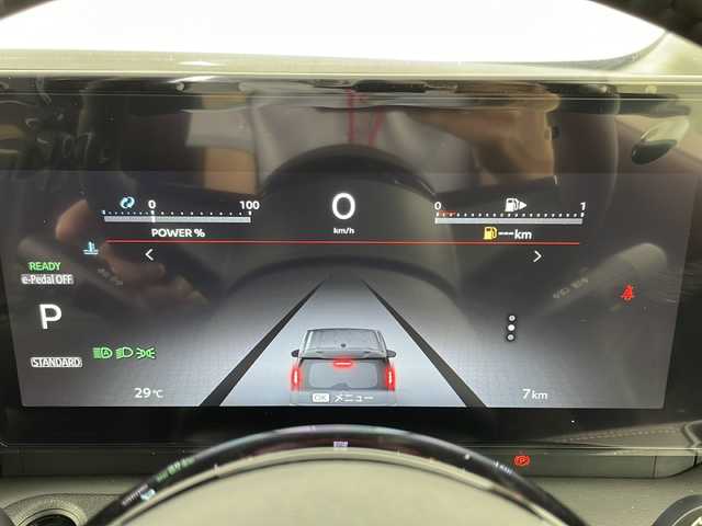 日産 セレナ e－パワー ハイウェイスター V 愛知県 2025(令7)年 0.1千km パールⅡ 2トーンカラー/XKJ プリズムホワイト / スーパーブラック 2トーン /純正12.3インチワイドディスプレイ/Bluetooth/フルセグTV/純正11インチフリップダウンモニター/登録済未使用車/全周囲カメラ/両側パワースライドドア/衝突被害軽減ブレーキ/コーナーセンサー/レーンアシスト/レーダークルーズコントロール/ワイヤレス充電器/ETC2.0/前後ドライブレコーダー/純正16インチアルミホイール/LEDオートライト/電動格納ミラー
