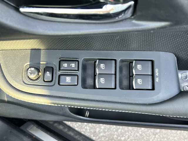 スバル アウトバック リミテッド 青森県 2017(平29)年 9.3万km クリスタルブラックシリカ ・4WD/・純正メーカーOPナビ/・Bluetooth/・フルセグ/・衝突軽減ブレーキ/・レーダークルーズコントロール/・レーンキープアシスト/・パドルシフト/・コーナーセンサー/・ダウンヒルアシストコントロール/・オートライト/・ハーフレザーシート/・シートヒーター/・前席パワーシート/・純正18AW/・純正LEDヘッドライト/・スペアキー