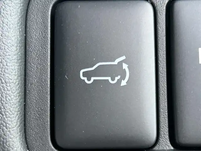 三菱 デリカＤ：５ シャモニー 岡山県 2025(令7)年 0.1千km ブラックダイヤモンド 登録済未使用車/登録時走行距離7km/ワンオーナー/禁煙車/ディーゼルターボ/ALPINE11インチナビ/　(CD/DVD/フルセグTV/Bluetooth)/バックカメラ/クルーズコントロール(追従走行あり)/衝突被害軽減システム/車線逸脱警報（レーンキープアシスト）/両側パワースライドドア/ハーフレザーシート/シートヒーター/パワーバックドア/ステアリングヒーター/革巻きステアリング/ステアリングスイッチ/純正LEDヘッドライト/フォグライト/オートライト/プッシュスタート/スマートキー/スペアキー×1/パドルシフト/アイドリングストップ/純正アルミホイール 18インチ/電動格納ミラー/横滑防止装置/盗難防止装置/取扱説明書/新車時整備手帳（保証書）