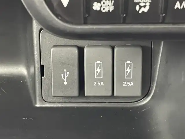 ホンダ Ｎ ＢＯＸ カスタム G L ターボ ホンダセンシング 群馬県 2017(平29)年 5.4万km クリスタルブラックパール ターボ/4WD/純正ギャザーズナビ（VXM-184VFi)/・CD/DVD/SD/USB/Bluetooth/フルセグＴＶ/・バックカメラ/＝＝＝＝＝＝/両側パワースライドドア　純正ギャザーズナビ　バックカメラ　ハーフレザーシート　シートヒーター　ドライブレコーダー　ビルトインＥＴＣ　ＬＥＤヘッドライト　スマートキー　外ＡＷ冬タイヤ車載　４ＷＤ　ターボ