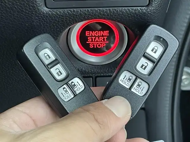 ホンダ Ｎ ＢＯＸ カスタム G L ターボ ホンダセンシング 群馬県 2017(平29)年 5.4万km クリスタルブラックパール ターボ/4WD/純正ギャザーズナビ（VXM-184VFi)/・CD/DVD/SD/USB/Bluetooth/フルセグＴＶ/・バックカメラ/＝＝＝＝＝＝/両側パワースライドドア　純正ギャザーズナビ　バックカメラ　ハーフレザーシート　シートヒーター　ドライブレコーダー　ビルトインＥＴＣ　ＬＥＤヘッドライト　スマートキー　外ＡＷ冬タイヤ車載　４ＷＤ　ターボ