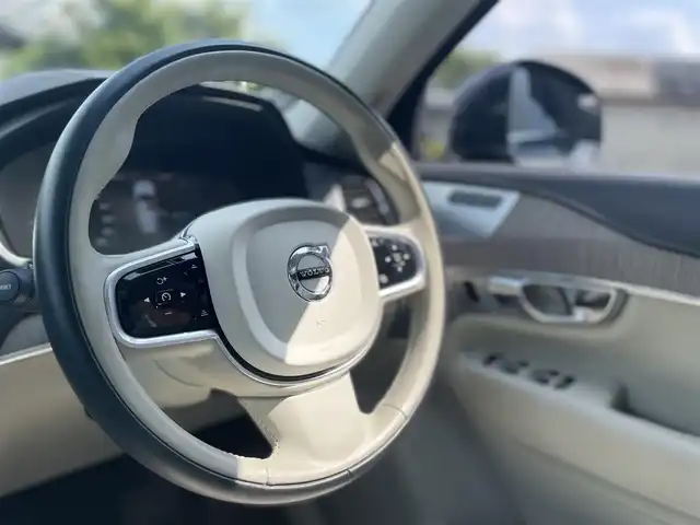 ボルボ ＸＣ９０ リチャージPHV T8AWD インスクリプション 栃木県 2021(令3)年 6.1万km サヴィルグレーメタリック Bowers&Wilkinsサウンド/サンルーフ/ベージュレザーシート /パワーシート /シートヒーター /ベンチレーター/ステアリングヒーター/ACC/レーンキープアシスト/ブラインドスポット /クリアランスソナー /リヤトラフィックアラート /ドライブレコーダー/HUD/パワーテールゲート/ナビ/フルセグTV/全方位カメラ/＊充電ケーブル車載
