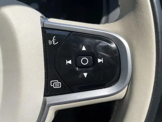 ボルボ ＸＣ９０ リチャージPHV T8AWD インスクリプション 栃木県 2021(令3)年 6.1万km サヴィルグレーメタリック Bowers&Wilkinsサウンド/サンルーフ/ベージュレザーシート /パワーシート /シートヒーター /ベンチレーター/ステアリングヒーター/ACC/レーンキープアシスト/ブラインドスポット /クリアランスソナー /リヤトラフィックアラート /ドライブレコーダー/HUD/パワーテールゲート/ナビ/フルセグTV/全方位カメラ/＊充電ケーブル車載
