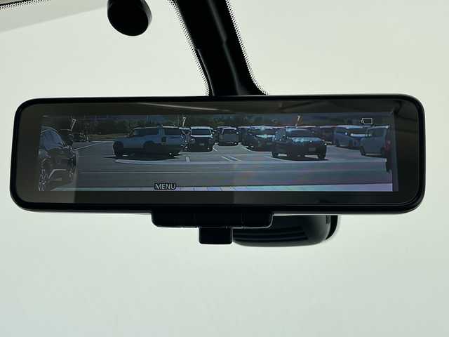 日産 セレナ ハイウェイスター G 愛知県 2016(平28)年 2.9万km ブリリアントシルバー プロパイロット/純正9型ナビ/フリップダウンモニター/全方位カメラ/両側パワースライドドア/レーダークルーズコントロール/コーナーセンサー/純正アルミホイール/LEDヘッドライト/リアオートエアコン/衝突軽減システム/フルセグ/CD DVD/Bluetooth/ステアリングスイッチ/スマートキー/プッシュスタート