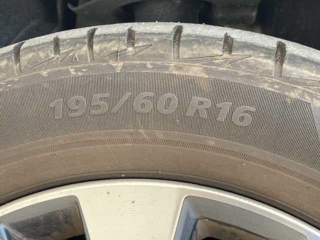 日産 セレナ ハイウェイスター G 愛知県 2016(平28)年 2.9万km ブリリアントシルバー プロパイロット/純正9型ナビ/フリップダウンモニター/全方位カメラ/両側パワースライドドア/レーダークルーズコントロール/コーナーセンサー/純正アルミホイール/LEDヘッドライト/リアオートエアコン/衝突軽減システム/フルセグ/CD DVD/Bluetooth/ステアリングスイッチ/スマートキー/プッシュスタート