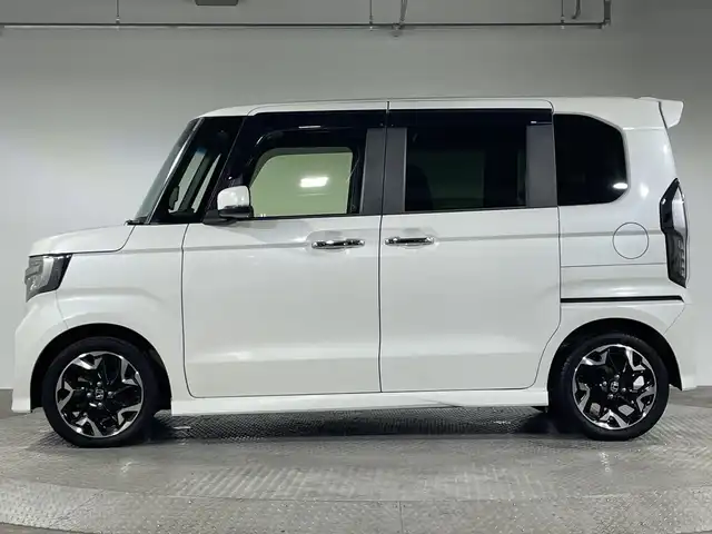 ホンダ Ｎ ＢＯＸ カスタム G L ターボ ホンダセンシング 神奈川県 2020(令2)年 2.9万km プラチナホワイトパール ホンダセンシング/純正8型ナビ/・BT/フルセグTV/CD/DVD/SD/AppleCarPlay/バックカメラ/ハーフレザーシート/シートヒーター(D/N)/ビルトインETC/両側電動スライドドア/前後ドライブレコーダー/革巻きステアリング/ステアリングスイッチ/パドルシフト/Autoライト/LEDヘッドライト/フォグランプ/2.5AUSBポート(2口)/シートリフター/電動格納ミラー/ウィンカーミラー/純正フロアマット/純正15インチアルミホイール/純正ドアバイザー