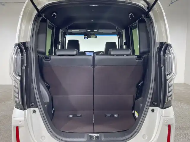 ホンダ Ｎ ＢＯＸ カスタム G L ターボ ホンダセンシング 神奈川県 2020(令2)年 2.9万km プラチナホワイトパール ホンダセンシング/純正8型ナビ/・BT/フルセグTV/CD/DVD/SD/AppleCarPlay/バックカメラ/ハーフレザーシート/シートヒーター(D/N)/ビルトインETC/両側電動スライドドア/前後ドライブレコーダー/革巻きステアリング/ステアリングスイッチ/パドルシフト/Autoライト/LEDヘッドライト/フォグランプ/2.5AUSBポート(2口)/シートリフター/電動格納ミラー/ウィンカーミラー/純正フロアマット/純正15インチアルミホイール/純正ドアバイザー