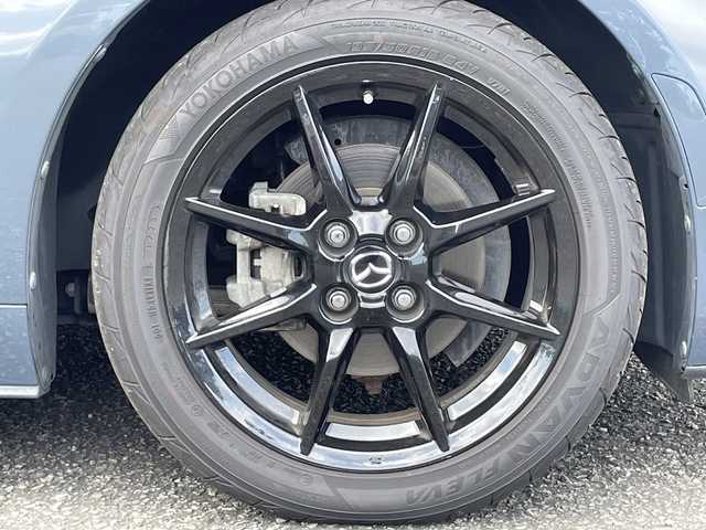 マツダ ロードスター S レザーPKG ホワイトセレクション 大分県 2020(令2)年 3.7万km ポリメタルグレーM ホワイトレザーシート/BOSEサラウンドシステム/純正メモリーナビ/フルセグ/DVD/Bluetooth/ビルトインETC/クルーズコントロール/純正LEDヘッドライト/オートライトコントロール/スマートシティブレーキ/スマートキー/エンジンプッシュスタート/レーンキプアシスト/純正16インチアルミホイール/リアソナー/シートヒーター
