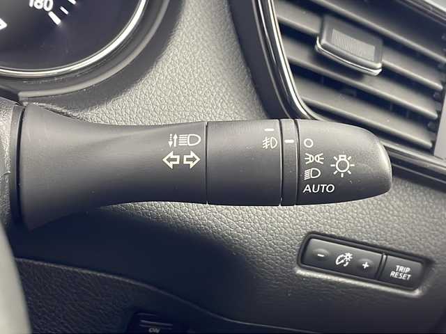日産 エクストレイル 20Xi 岐阜県 2018(平30)年 3.8万km ブリリアントホワイトパール プロパイロット/エマージェンシーブレーキ/車線逸脱警報/コーナーセンサー/パートタイム4WD/社外SDナビ/CD/DVD/Bluetooth/SD/AM/FM/フルセグTV/全周囲モニター/アラウンドビューモニター/デジタルインナーミラー/パワーバックドア/純正18インチアルミホイール/ETC