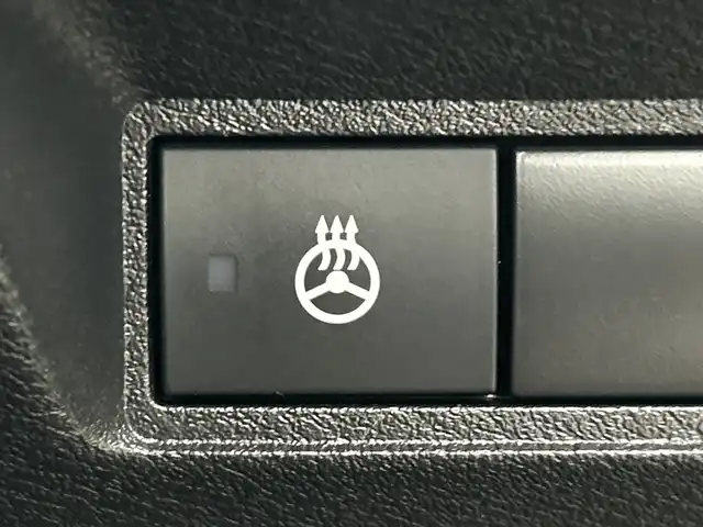 日産 オーラ G 三重県 2022(令4)年 3.5万km 黒 /禁煙車//純正ナビ/（BT.USB.AppleCarPlay.フルセグTV）//全方位カメラ//プロパイロット//エマージェンシーブレーキ//BOSEスピーカー//デジタルインナーミラー//ビルトインETC２．０//シートヒーター//オートハイビーム//レーダークルーズコントロール//ドライブレコーダー//ステアリングヒーター//置くだけ充電//ハーフレザーシート//コーナーセンサー/カラーコード：GAT