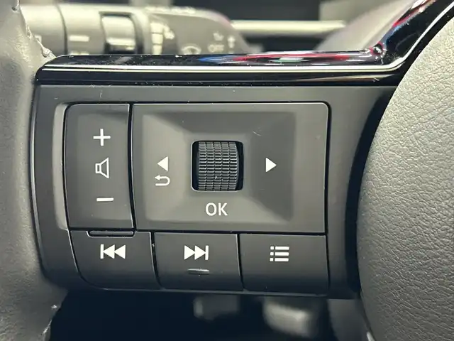 日産 オーラ G 三重県 2022(令4)年 3.5万km 黒 /禁煙車//純正ナビ/（BT.USB.AppleCarPlay.フルセグTV）//全方位カメラ//プロパイロット//エマージェンシーブレーキ//BOSEスピーカー//デジタルインナーミラー//ビルトインETC２．０//シートヒーター//オートハイビーム//レーダークルーズコントロール//ドライブレコーダー//ステアリングヒーター//置くだけ充電//ハーフレザーシート//コーナーセンサー/カラーコード：GAT