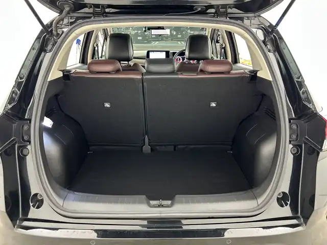 日産 オーラ G 三重県 2022(令4)年 3.5万km 黒 /禁煙車//純正ナビ/（BT.USB.AppleCarPlay.フルセグTV）//全方位カメラ//プロパイロット//エマージェンシーブレーキ//BOSEスピーカー//デジタルインナーミラー//ビルトインETC２．０//シートヒーター//オートハイビーム//レーダークルーズコントロール//ドライブレコーダー//ステアリングヒーター//置くだけ充電//ハーフレザーシート//コーナーセンサー/カラーコード：GAT