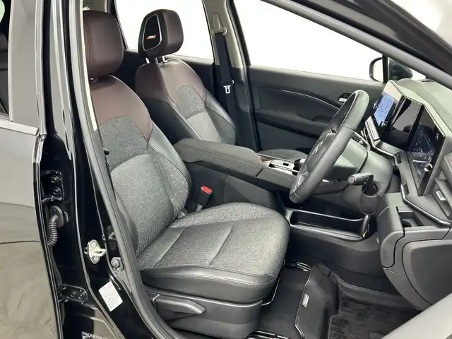 日産 オーラ G 三重県 2022(令4)年 3.5万km 黒 /禁煙車//純正ナビ/（BT.USB.AppleCarPlay.フルセグTV）//全方位カメラ//プロパイロット//エマージェンシーブレーキ//BOSEスピーカー//デジタルインナーミラー//ビルトインETC２．０//シートヒーター//オートハイビーム//レーダークルーズコントロール//ドライブレコーダー//ステアリングヒーター//置くだけ充電//ハーフレザーシート//コーナーセンサー/カラーコード：GAT